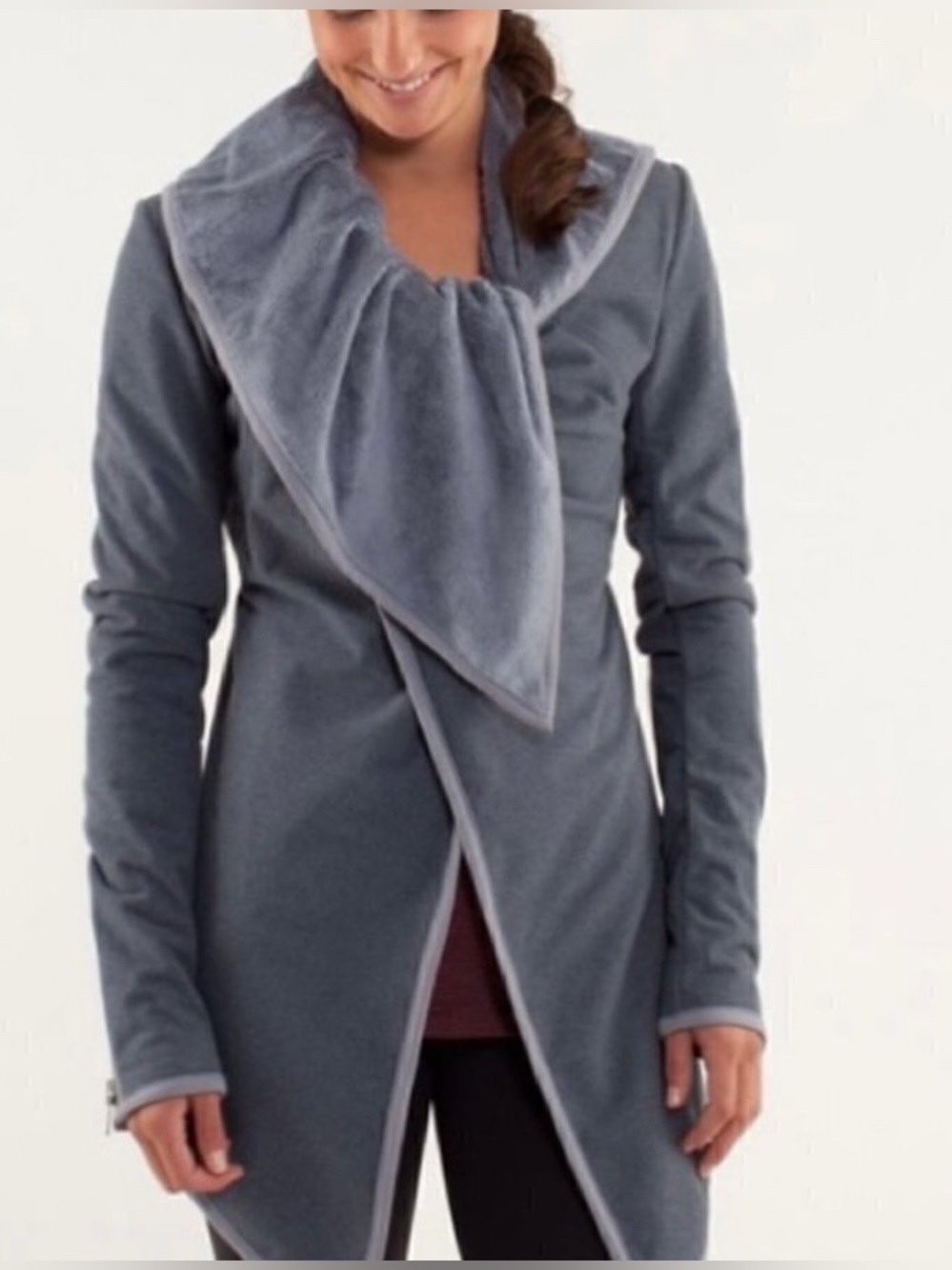 Lululemon women’s Presence of Mind Jacket size 10 in black new without tags!